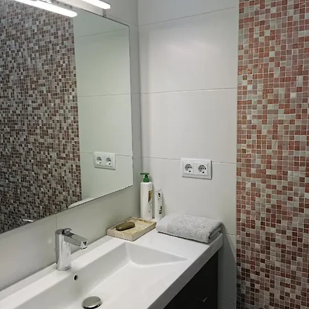 Dos Dobles En Apartamento Confortable * Оспиталет-де-Льобрегат