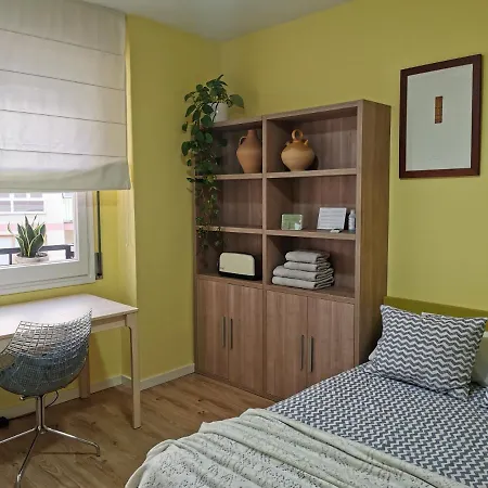 Dos Dobles En Apartamento Confortable * Оспиталет-де-Льобрегат